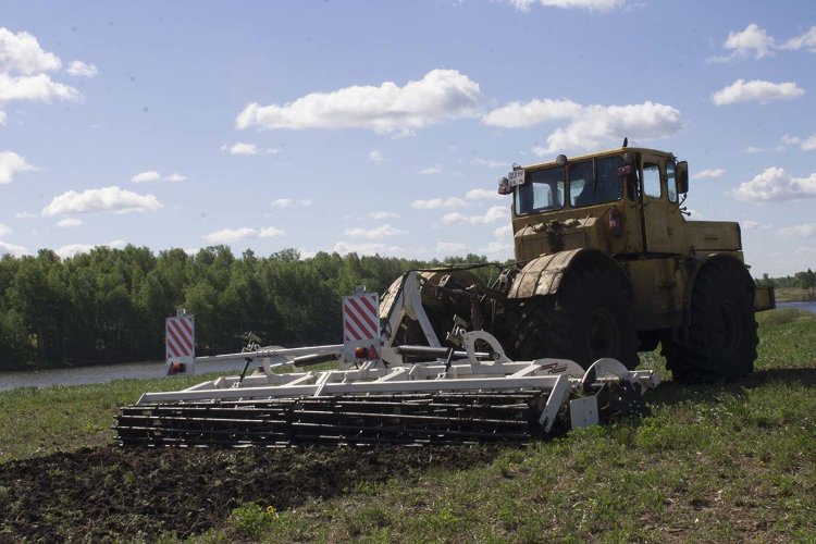 Дисковая борона навесная ISKANDER 3N с трубчатым катком